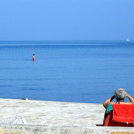 Apartments With A Parking Space Umag - 7110 Экстерьер фото